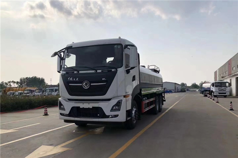 東風天龍后八輪20噸噴霧車，國六綠化噴灑車